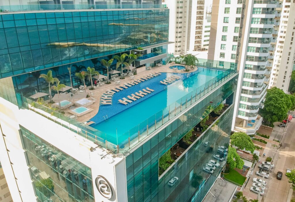 Piscina panorámica del Hotel Estelar Cartagena de Indias